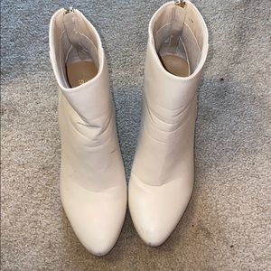 Shoedazzle White Booties